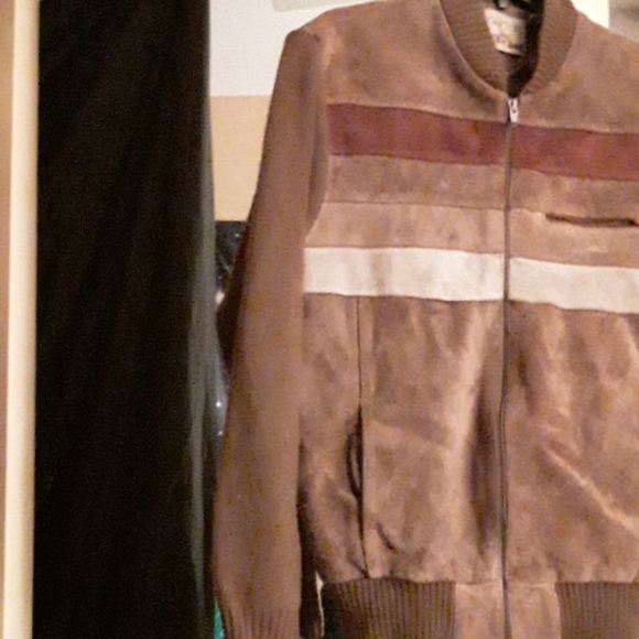 Leather jacket - Picture 2 of 2